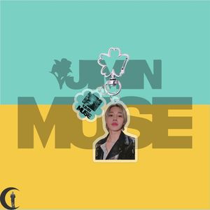 5CM KPOP Jimin MUSE Solo Album <span class=keywords><strong>Photo</strong></span> deux côtés imprimer acrylique porte-clés mode porte-clés sac pendentif clé de voiture accessoires Fans cadeau - Product Image 4