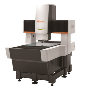 Machine de mesure d'images Mitutoyo QVT1 X606T1C E, plage de mesure 500 mm avec sonde de contact - Product Image 2