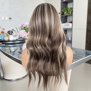Peluca Sintética con Frente de Encaje Transparente 13x4 para una Línea de Cabello Escandinava Invisible, Rizos Largos Utah con Puntas Rectas, Resistente al Calor - Product Image 5