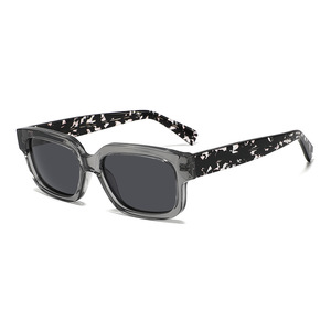 Nuevas gafas de sol polarizadas con montura cuadrada TR90 de estilo europeo, protección UV400 para mujer, a la moda, para viajes y conducción, color negro - Product Image 2