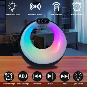 Reproductor de música MP3 portátil LED RGB Alarma Inalámbrico Manos libres Subwoofer Altavoz de graves 5W Potencia de salida Gabinete de plástico Fuente de CC - Product Image 5