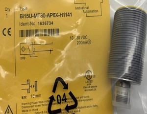 Bi15U-MT30-AP6X-H1141 电感式传感器全新 - Product Image 1