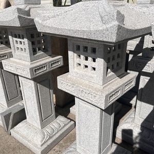 Lámpara de Piedra Esculpida a Precio de Mayoreo para Decoración de Jardín al Aire Libre, Estatua de Lámpara de Estilo Japonés Tallada a Mano - Product Image 3