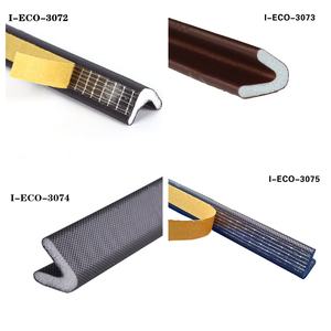 Joints en mousse de caoutchouc PU en forme de V robustes pour portes en bois - Bande d'étanchéité auto-adhésive résistante aux intempéries - Product Image 1