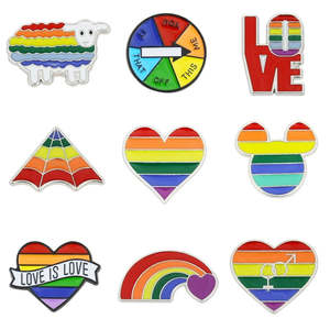Pins de metal personalizados, teñidos y con acabado, listos para usar, con diseños de Witch Morty Vaccinated, con forma de jeringa de tamaño carta, teñidos en azul y en varios colores. - Product Image 6