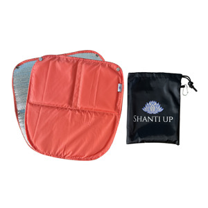 Coussin de siège pliable Beckon personnalisé, coloré, écologique <span class=keywords><strong>en</strong></span> RPET avec sac de rangement pour marques durables et événements écologiques - Product Image 1