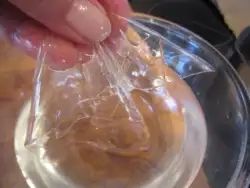 <span class=keywords><strong>Feuille</strong></span> <span class=keywords><strong>de</strong></span> gélatine <span class=keywords><strong>de</strong></span> boeuf <span class=keywords><strong>de</strong></span> gélatine <span class=keywords><strong>de</strong></span> nourriture bovine halal pour l'usage <span class=keywords><strong>de</strong></span> gelée - Product Image 6