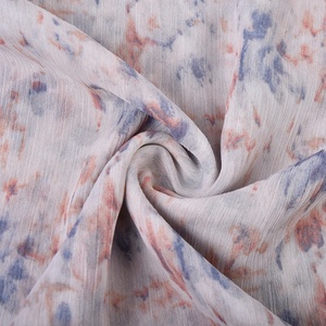 Tela de Chifón y Georgette con Estampado Floral 100% Poliéster, 80GSM, Efecto Arrugado, Secado Rápido, Certificación GRS, para Vestidos de Verano - Product Image 2