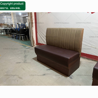 Mobilier de restaurant commercial : Table à manger en bois, banquette, canapé et chaise en cuir pour bistro, café, restaurant, bar