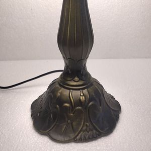 <span class=keywords><strong>Lampe</strong></span> de table en verre teinté <span class=keywords><strong>Tiffany</strong></span> de style pastoral 12 ''de <span class=keywords><strong>petite</strong></span> taille pour salon, chambre ou bar - Product Image 6