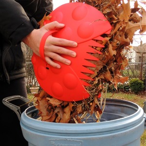 Plastic Leaf Clip Red Thickened Wear Resistant Garden Rake For Cleaning Leaves And Branches Manual <b>Pick</b> <b>Up</b> <b>Tool</b> - Product Image 1