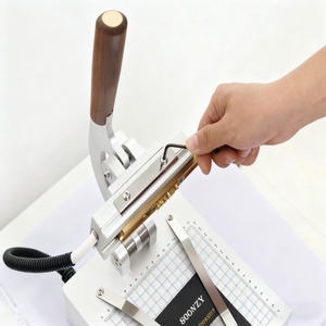 เครื่องปั๊มร้อนแบบพกพาสำหรับกระเป๋าหนัง 220V เครื่องปั๊มอักษรดิจิตอลบนหนัง - Product Image 5