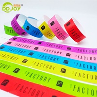 Bracelets promotionnels résistants aux déchirures et imperméables en Tyvek DuPont, imprimés soie/encre, multicolores pour événements et fêtes