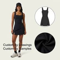Robe de sport noire à col carré pour femme avec fente latérale et poches, sans manches, personnalisable avec logo, fabrication OEM pour vêtements de sport