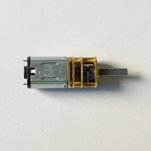 Motorreductor M20 con Eje de 10 mm y 36 V para Kits de Robótica - Product Image 1