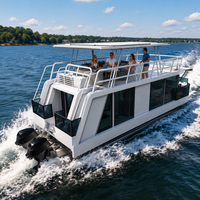 Bateau-maison de 38 pieds, design modulaire, résistant aux intempéries, avec salon confortable, cuisine et salle de bain, idéal pour les loisirs côtiers européens.