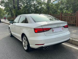 <span class=keywords><strong>Audi</strong></span> A3 Sportback <span class=keywords><strong>2018</strong></span>, berline électrique, moteur essence 1.4T Turbo, boîte automatique 7DCT, sièges en cuir, toit ouvrant panoramique, roues arrière R17, conduite à gauche - Product Image 6