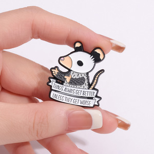 Alfileres esmaltados <span class=keywords><strong>de</strong></span> rata <span class=keywords><strong>de</strong></span> dibujos animados, broches <span class=keywords><strong>de</strong></span> frase divertida, artesanías <span class=keywords><strong>de</strong></span> Metal, insignia <span class=keywords><strong>de</strong></span> solapa <span class=keywords><strong>de</strong></span> Animal, Pin-'Las cosas siempre mejoran - Product Image 4