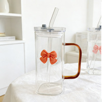 Gobelet en verre moderne et simple DCB-03 avec poignée en forme de nœud et paille, résistant aux hautes températures, pour la maison, le bureau ou comme cadeau