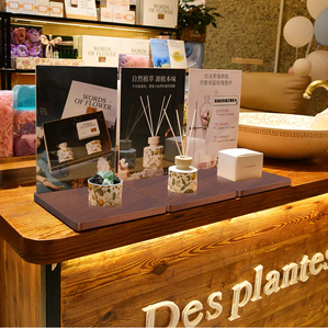Exhibidor de Productos para el Cuidado de la Piel de PMMA Premium, Organizador de Botellas de Medicamentos Transparente, Estante Escalonado para <span class=keywords><strong>Farmacias</strong></span>, Clínicas, Spas y Centros de Masajes - Product Image 5