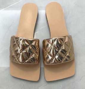 Pantofola piana all'aperto leggera all'ingrosso delle signore di forma di <span class=keywords><strong>h</strong></span> per le pantofole dei sandali delle signore della testa quadrata del vento di piccola fragranza delle donne - Product Image 4