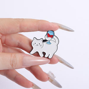 Mini Schattige Kat Die Rode Wijn Emaille Pin Badge Rode Wijn Broches Souvenir Voor Wijnliefhebbers Of Beste Vrienden Hot Item - Product Image 4