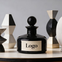 Nouvelle Arrivée Bouteille Diffuseur d'Huile Essentielle en Verre Noir Vide Unique de 200 ml avec Couvercle pour Décoration d'Intérieur et Aromathérapie