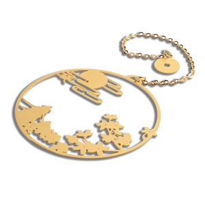 Marcapáginas Metálico Dorado con Diseño Hueco Personalizado por Sublimación, con Colgante, Diseño Único Promocional - Product Image 6