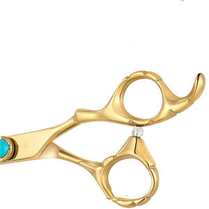 กรรไกรตัดผมสีทอง 6.0 นิ้ว กรรไกรซอยผมสแตนเลสทรงโค้ง สำหรับใช้ในร้านเสริมสวย - Product Image 2