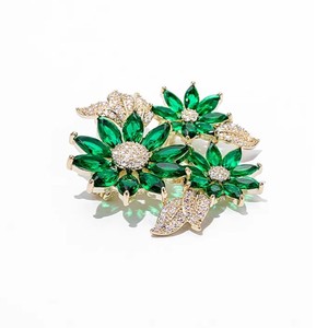 2026Latest Trendy Flower Crystal Brooch Pins Rhinestone <b>Buttons</b> Alloy <b>Gold</b> Plated Customized Unisex Daily Use Engagement Wedding - Product Image 1