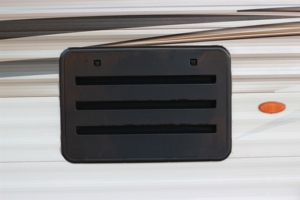 Couvercle d'évent latéral de réfrigérateur <span class=keywords><strong>Dometic</strong></span> RV de 24 po, accessoires extérieurs de <span class=keywords><strong>camping</strong></span>-<span class=keywords><strong>car</strong></span> noirs de remplacement - Product Image 3