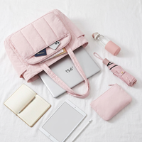Sac fourre-tout matelassé en nylon personnalisé pour ordinateur portable pour femme, sac de voyage à bandoulière grande capacité de 7 pouces avec pochette pour trolley