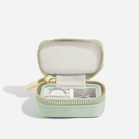 Boîte de présentation de bijoux rectangulaire moderne faite à la main, en cuir PU, portable, petite, pour voyage, livraison rapide