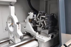 Torno <span class=keywords><strong>CNC</strong></span> CK6150 hecho en <span class=keywords><strong>China</strong></span> Torno de procesamiento de máquina de torneado <span class=keywords><strong>CNC</strong></span> para piezas de equipo de piezas de metal - Product Image 6