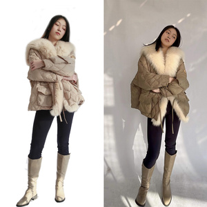 Nouveau modèle Manteau léger entièrement doublé avec grand col en fourrure de <span class=keywords><strong>renard</strong></span> Manteau en duvet pour femme - Product Image 4