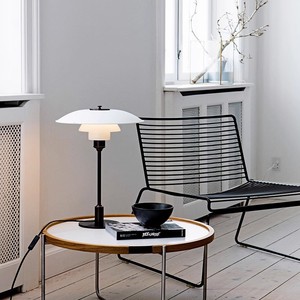 Lampe de table LED E27 avec interrupteur, protection des yeux, pour chambre et salon, fabriquée par l'usine d'éclairage Guyue de la ville de Zhongshan - Product Image 4
