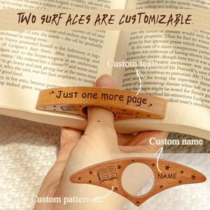 Wooden Thumb <b>Bookmark</b> 9x3.2x1.3 Cm Engraved Reusable Book Clip For Reading - Product Image 3