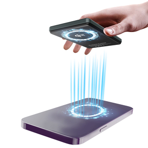 Nuevo Powerbank portátil inalámbrico magnético fuerte multifunción para <span class=keywords><strong>iPhone</strong></span> logotipo personalizado cargador rápido mini banco <span class=keywords><strong>de</strong></span> energía promoción - Product Image 1