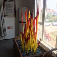 Vif feu couleur à la main en verre de Murano Sculpture moderne décoration de la maison Vase à fleurs glaçure colorée verre artisanat lances pointes