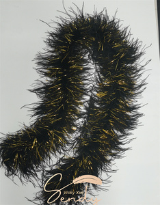 Tuyệt Vời 15-18Cm Đà Điểu Lông Boa Màu Đen Với <span class=keywords><strong>Shining</strong></span> Vàng Tinsel Cho Lễ Hội Lễ Hội Wedding Party Dress Stage Show - Product Image 4