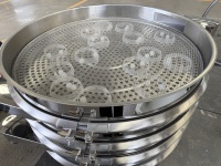Hocheffiziente Rotations-Vibrationssiebmaschine Automatisches Kreisförmiges Vibrationssieb für Lebensmittelqualität Pulversiebung