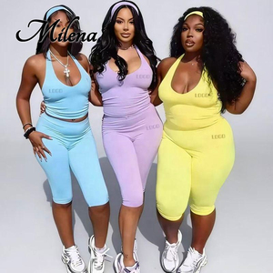 Completo Set Due Pezzi <span class=keywords><strong>Donna</strong></span> <span class=keywords><strong>Primavera</strong></span> <span class=keywords><strong>Estate</strong></span> 2026: Top Halter in Cotone Personalizzabile con Logo e Leggings Capri - Product Image 1