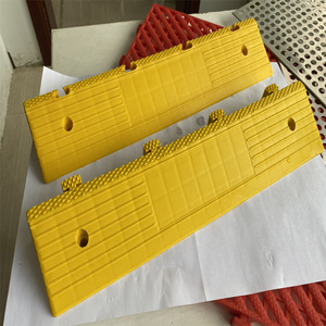 Modern Design PP Interlocking Garage <b>Flooring</b> Tiles Click-to-Install Modular <b>Plastic</b> Car Wash Detailing Room Floor Mats - Product Image 4