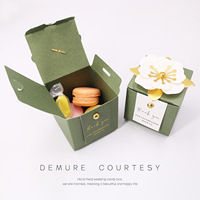 Caja de Dulces Personalizable de Cartón con Materiales Reciclados, Forro de Esponja, Cierre Magnético Seguro para Alimentos, Logotipo Personalizado, Elegante Relieve
