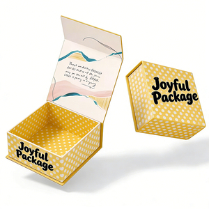 Scatole Regalo Magnetiche Personalizzate con Coperchio a Ribalta in Cartone Rigido Fatto a Mano per Abbigliamento - Product Image 3