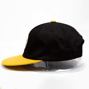 Gorras de Béisbol Promocionales al por Mayor, de 6 Paneles, con Visera Plana, Corona Negra, Visera Marrón, de Sarga de Algodón Pesado, con Cierre a Presión y Parche Tejido - Product Image 3