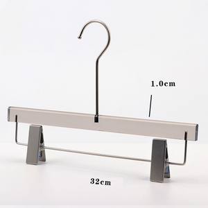 Lavinia acrílico transparente falda pantalones percha con clips de metal ajustables perchas de acrílico transparente - Product Image 3