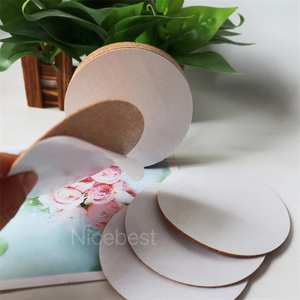 Feuilles <span class=keywords><strong>de</strong></span> support en <span class=keywords><strong>liège</strong></span> rondes carrées personnalisées, sous-verres en bois bricolage arrière solide mur en <span class=keywords><strong>liège</strong></span> cercle carreaux tapis auto-adhésif en <span class=keywords><strong>liège</strong></span> - Product Image 6