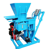 Machine manuelle à briques compressées Eco Brava avec plusieurs moules pour la fabrication de blocs de terre