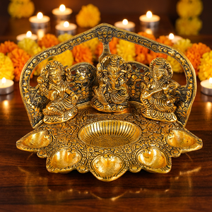 Offre Exceptionnelle : Statue de Laxmi, Ganesh et Saraswati en Métal Soudé Plaqué Or – Modèle Traditionnel et Moderne pour la Décoration Intérieure - Product Image 4